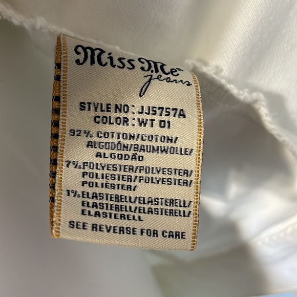 Miss Me White Crop Jean Jacket- EUC - Picture 12 of 15